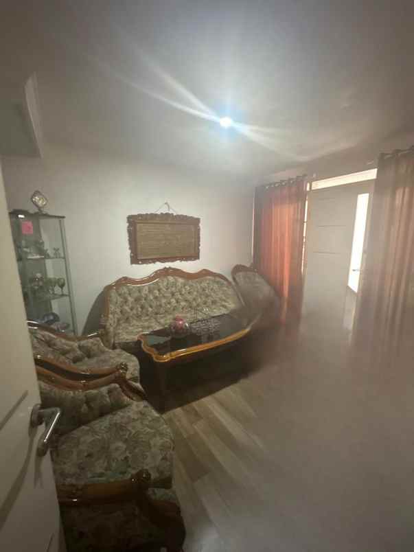 dijual rumah turangga