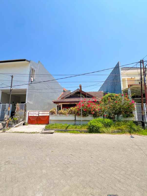 dijual rumah villa kalijudan indah