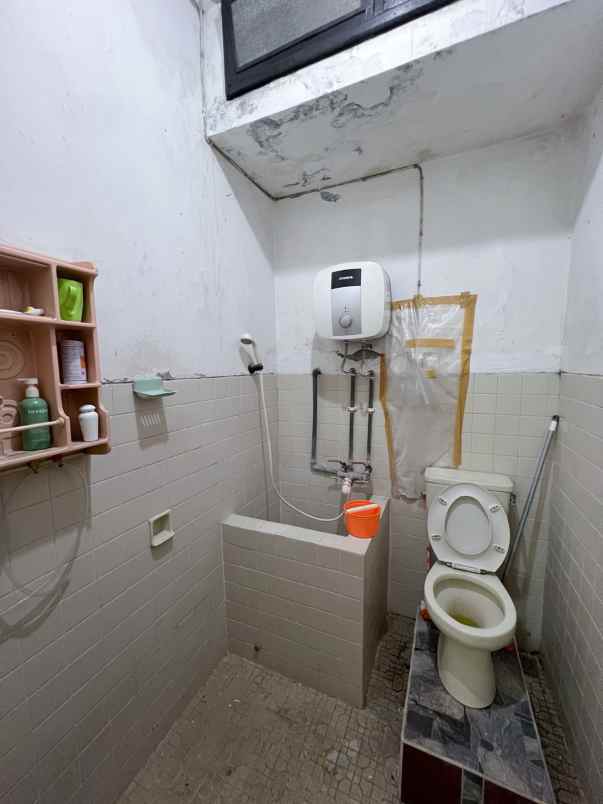 dijual rumah villa kalijudan indah