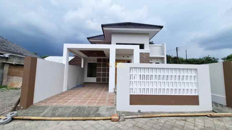 dijual rumah wedomartani kec ngemplak