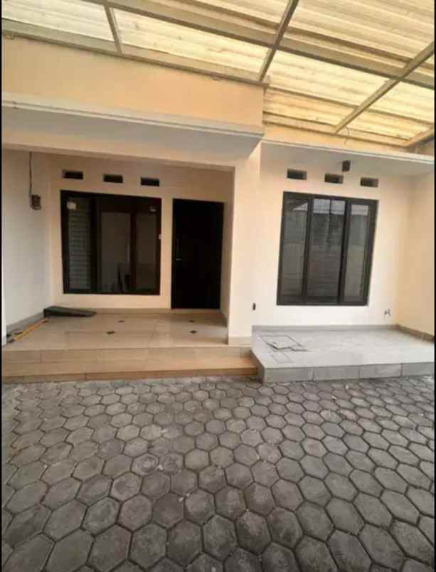 dijual rumah wijaya kusuma duren sawit