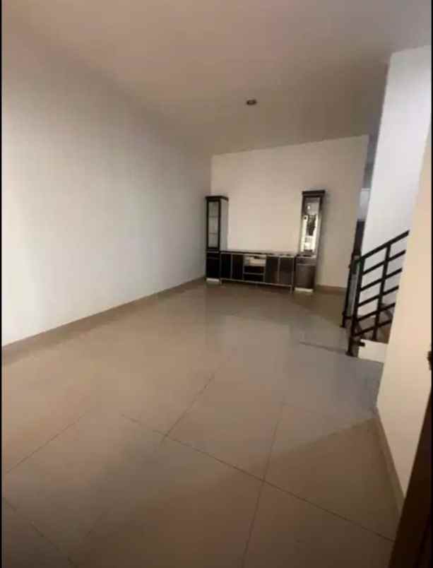 dijual rumah wijaya kusuma duren sawit