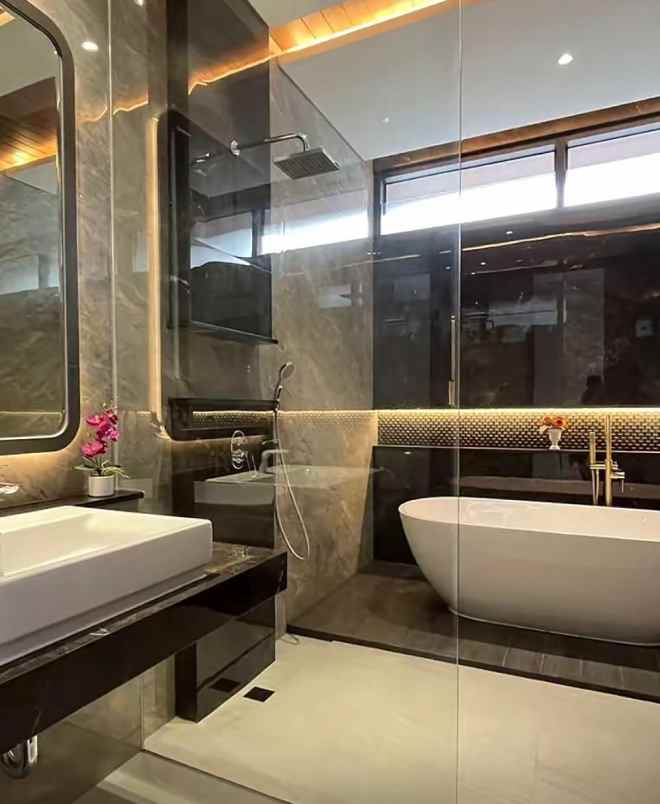 dijual rumah woodland citraland