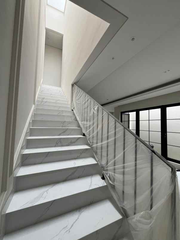 dijual rumah woodland citraland