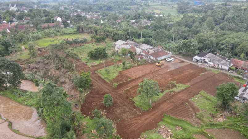 dijual tanah jalan ciburayut cigombong