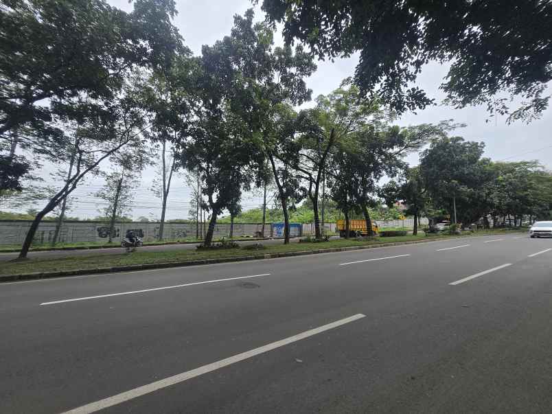 dijual tanah jalan raya pemda tigaraksa