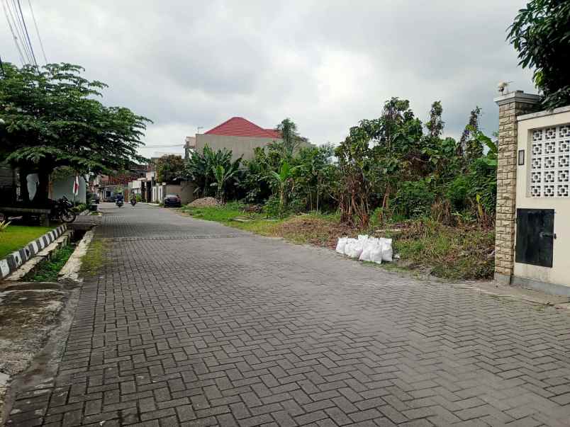 dijual tanah jl jambonmulya salakan