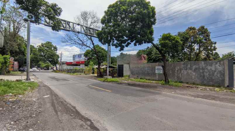 dijual tanah jl nasional iii setail