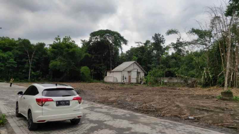 dijual tanah jl pandanaran ngaglik