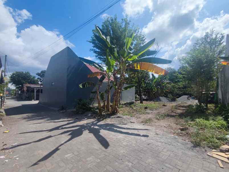 dijual tanah jl ringroad utara