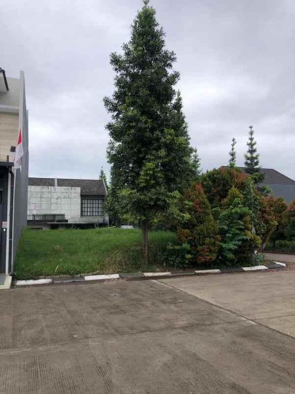 dijual tanah komplek setra duta