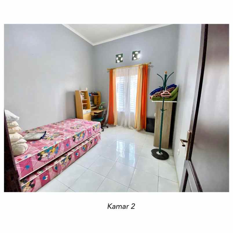 dijual villa bunga sepatu kota malang