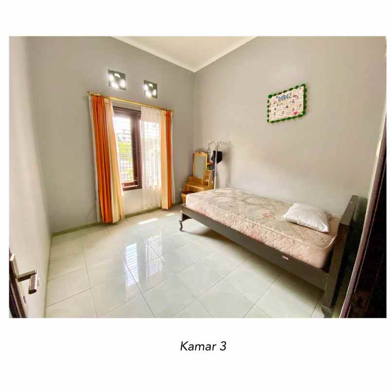 dijual villa bunga sepatu kota malang