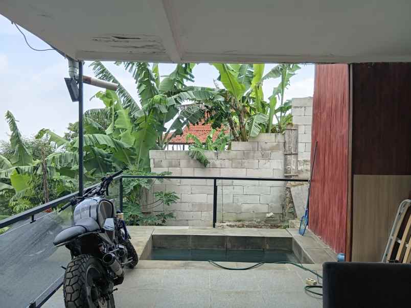 dijual villa cipageran