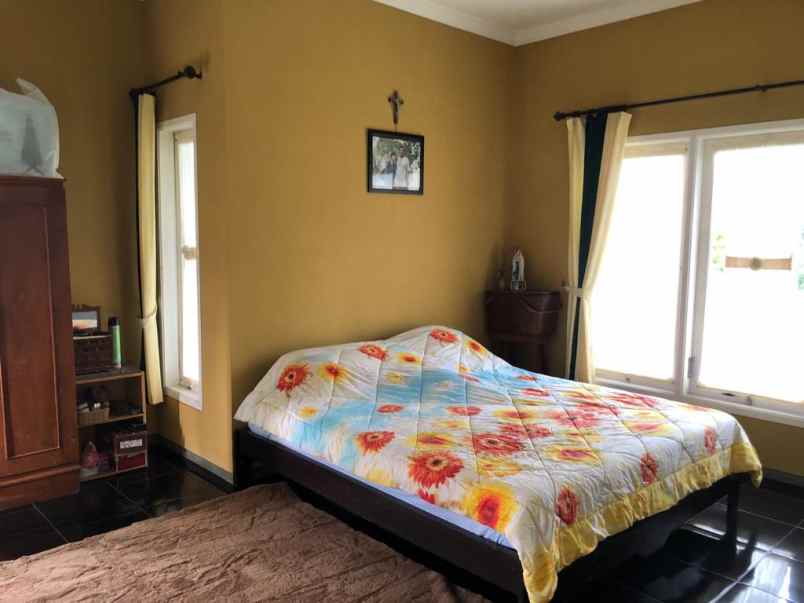 dijual villa eksklusif di batu suasana asri dan sejuk