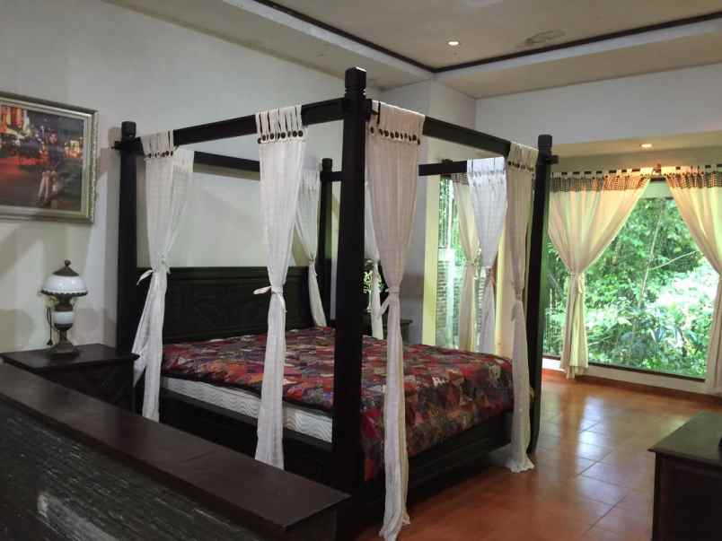 dijual villa jaten sendangadi kec mlati