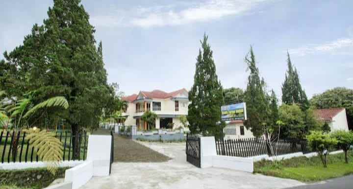 dijual villa kaliurang hargobinangun
