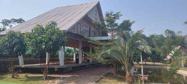 dijual villa margahurip
