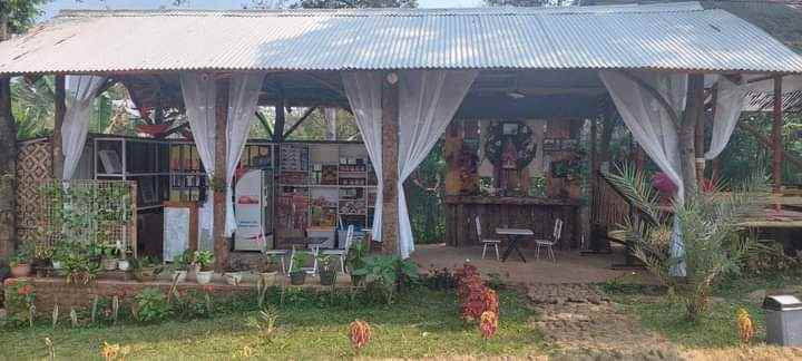 dijual villa margahurip