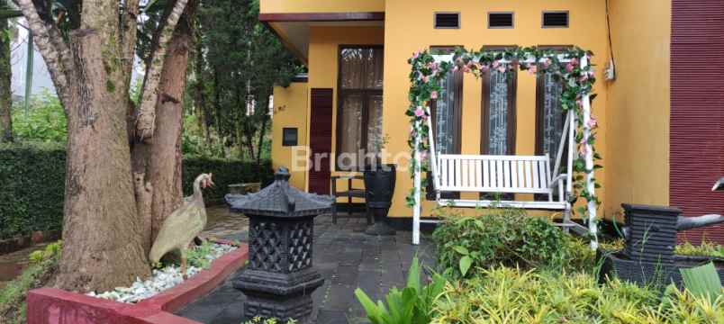 dijual villa villa agrowisata