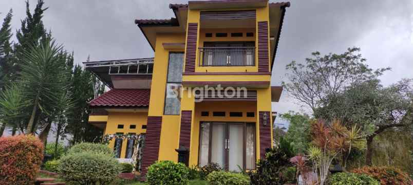 dijual villa villa agrowisata