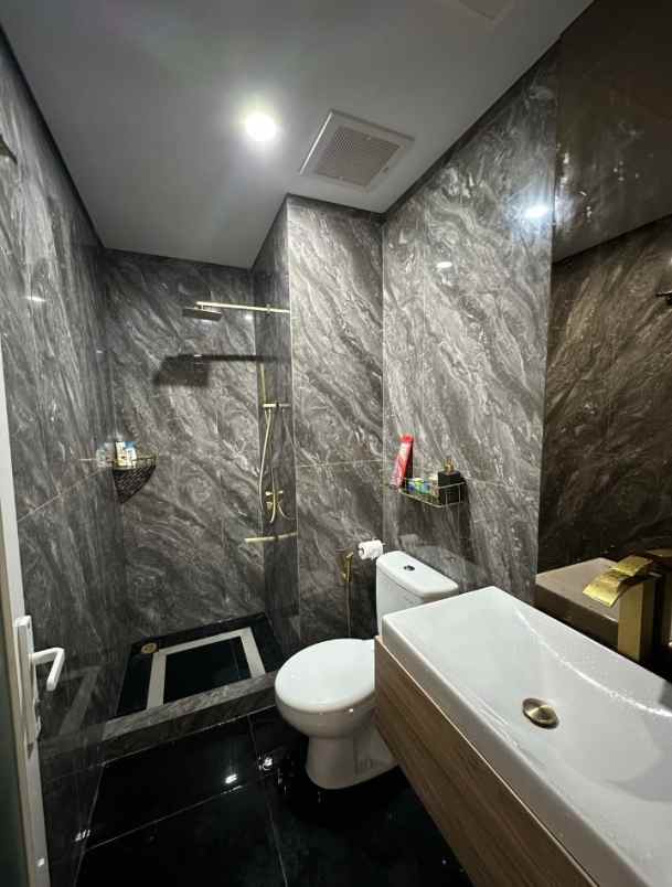 disewakan apartemen jalan putri hijau guru