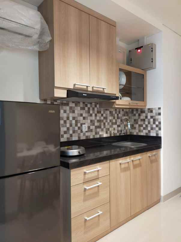 disewakan apartemen praxis lantai 10