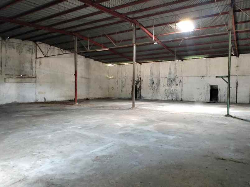 disewakan gudang di masy