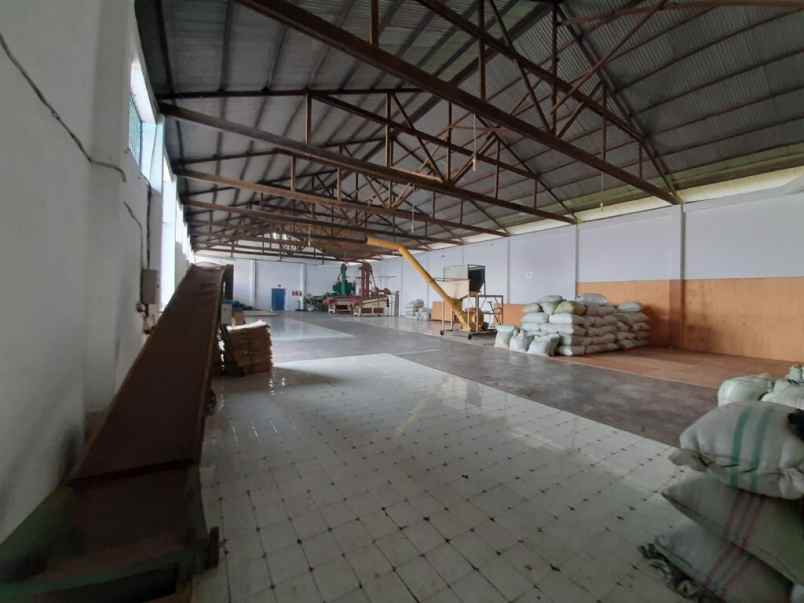 disewakan gudang di medan