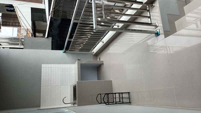 disewakan kamar kost putri teluk gong bangunan baru