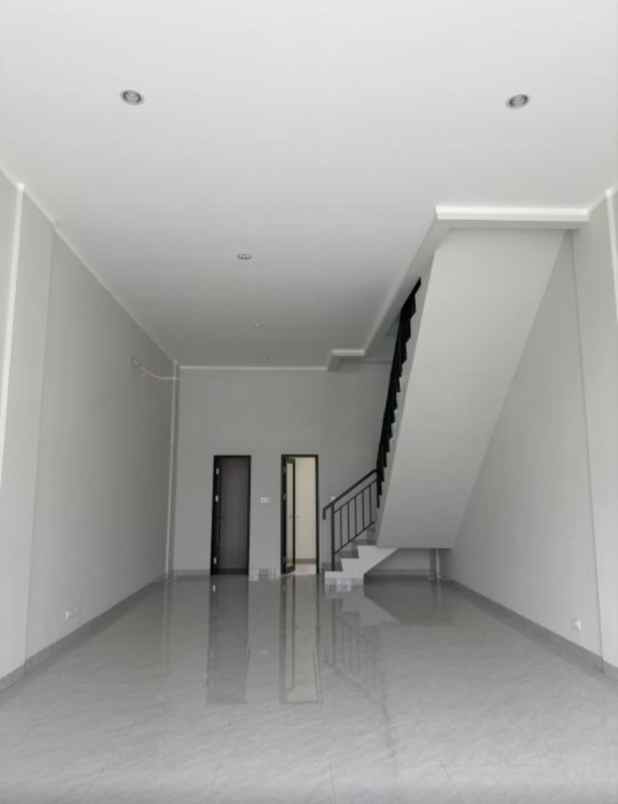 disewakan ruko crystal summarecon bekasi