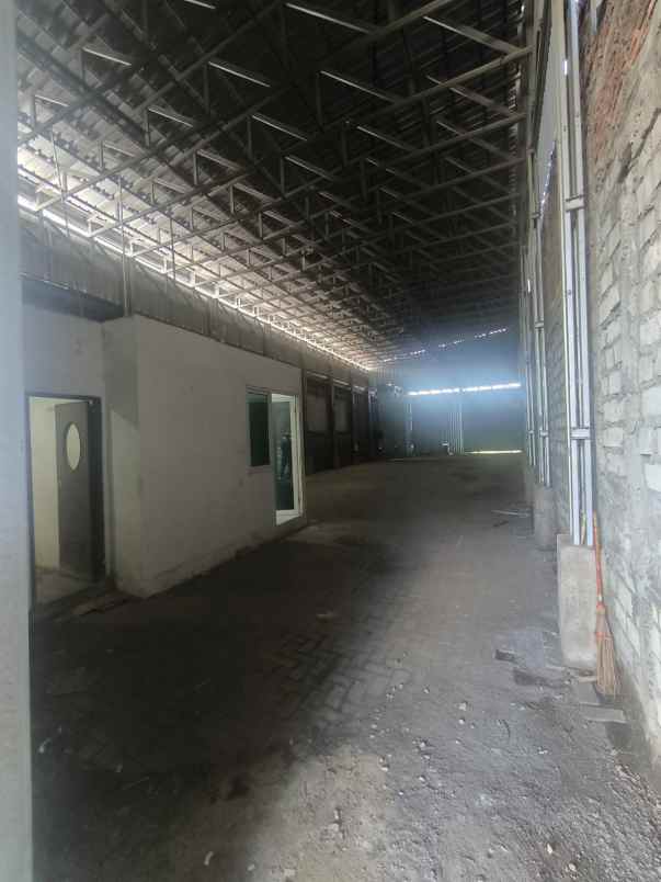 disewakan ruko gudang kantor jalan raya kendung