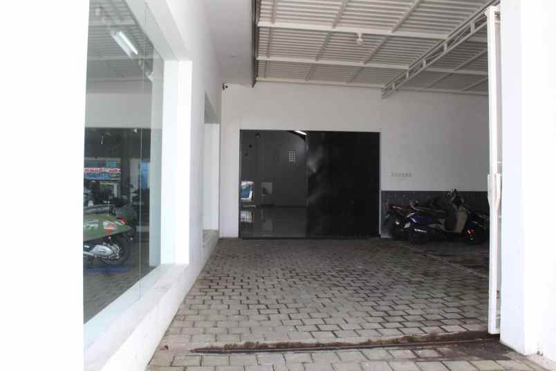 disewakan ruko gudang kantor kel jajag kec gambiran kab