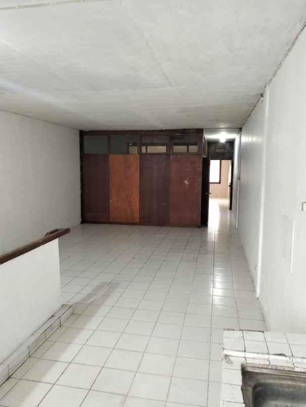 disewakan ruko gudang kantor mangga dua selatan sawah