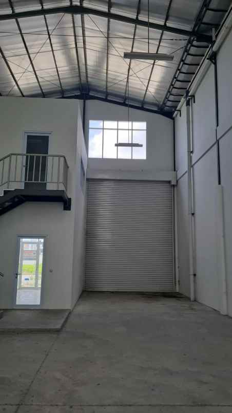 disewakan ruko gudang kantor pergudangan akr land gem