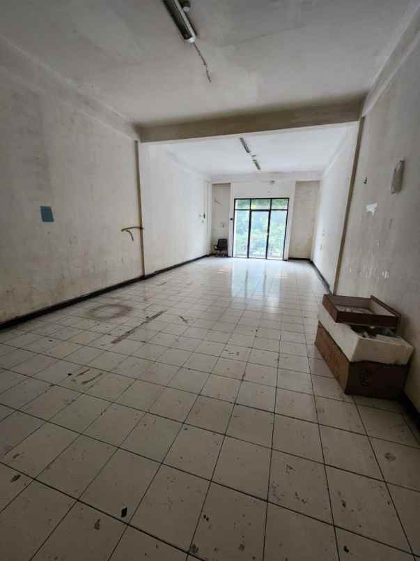 disewakan ruko raya ngagel