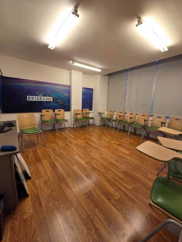 disewakan ruko strategis raya jemursari