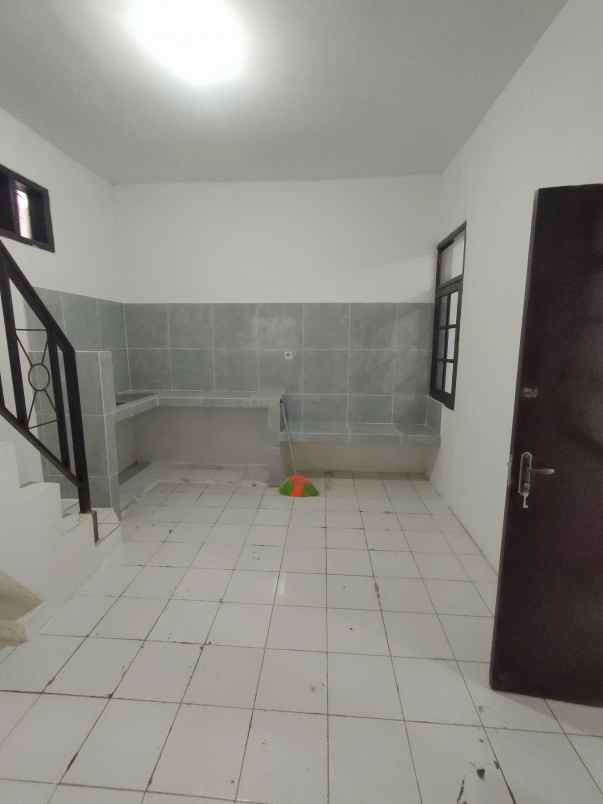 disewakan rumah di taman cibaduyut indah