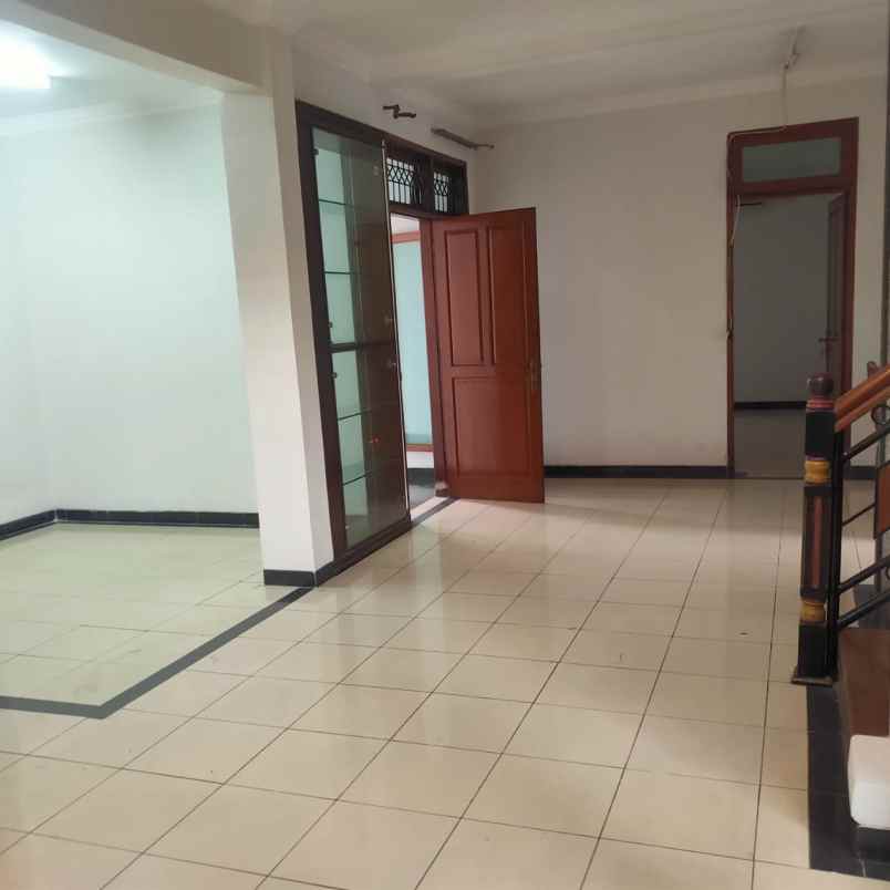 disewakan rumah duren sawit