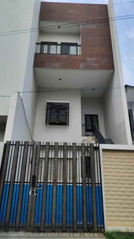 disewakan rumah kelapa gading