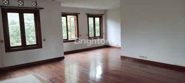 disewakan rumah komplek mentri patra