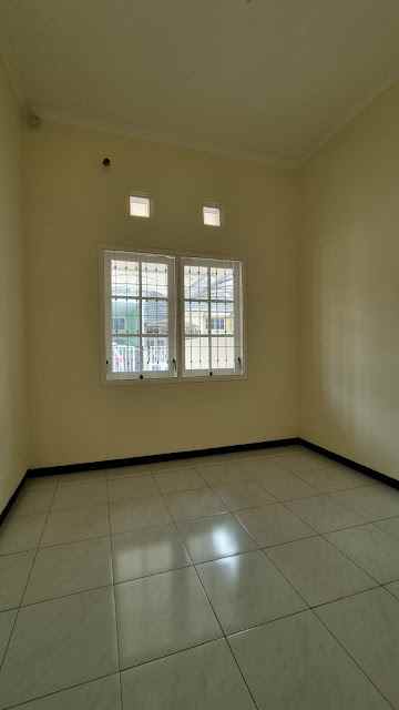 disewakan rumah taman pondok indah