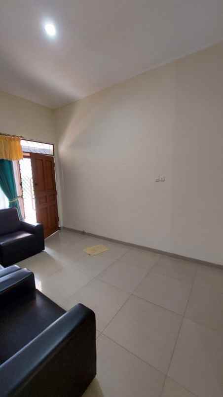 disewakan rumah wisma mukti klampis semolo