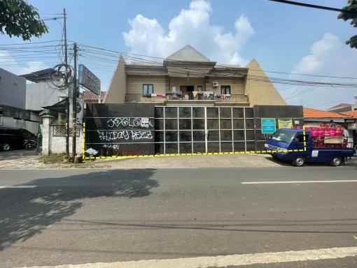 dujual rumah siap huni 3 8m di pasangrahan jaksel