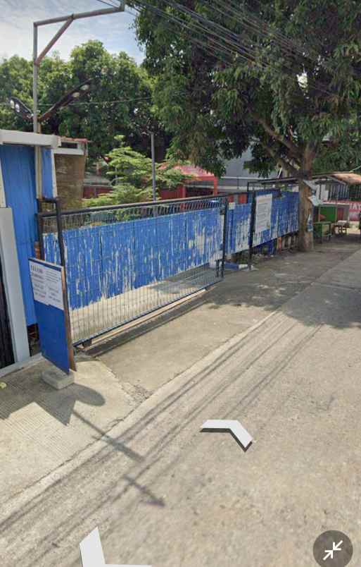 gudang dengan parkir sangat luas di depok