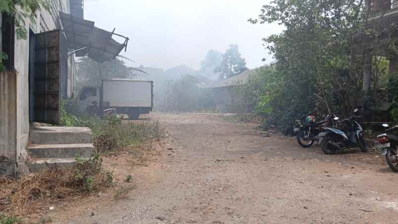 gudang workshop di curug raya mekar jaya tangerang
