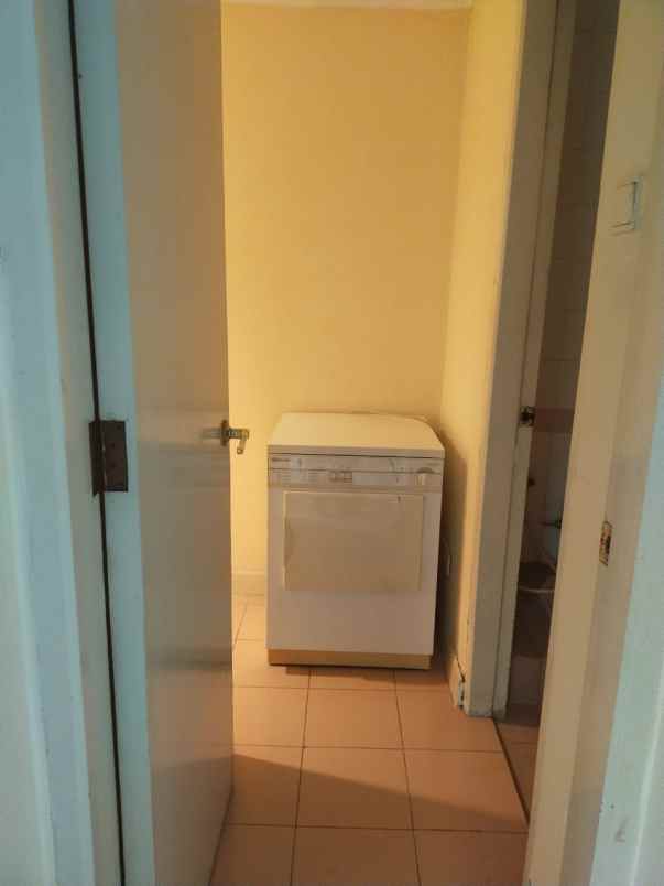 jual apartemen istana sahid