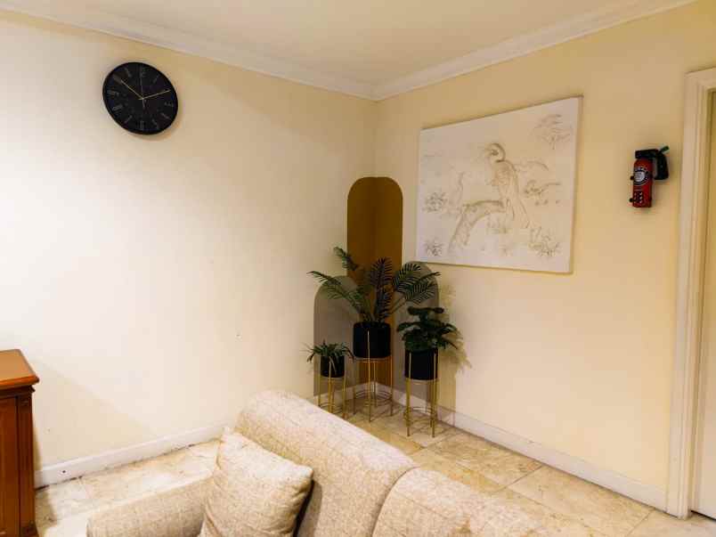 jual apartemen istana sahid