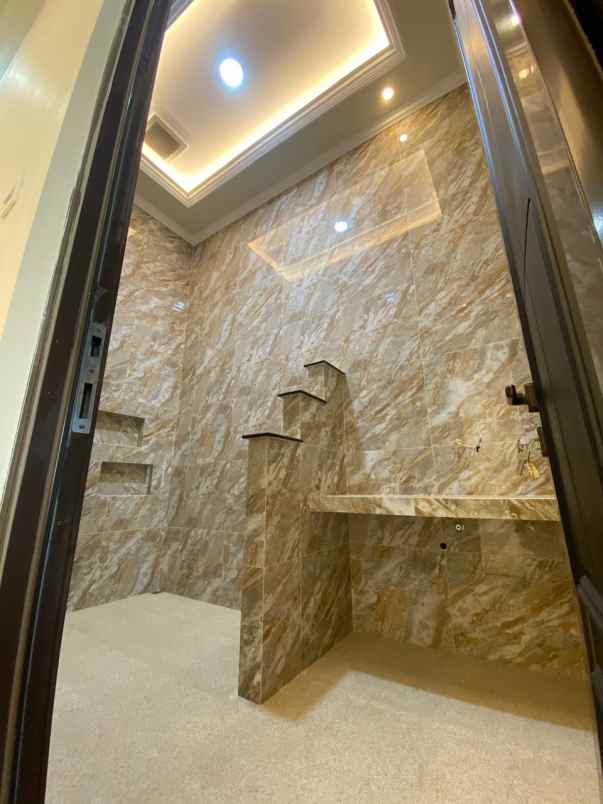 jual cepat rumah mewah di grand depok city