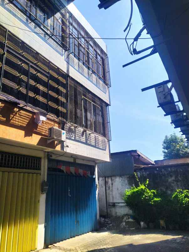 jual lelang ruko 3 lantai tengah kota makassar